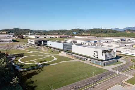 Agora UNI